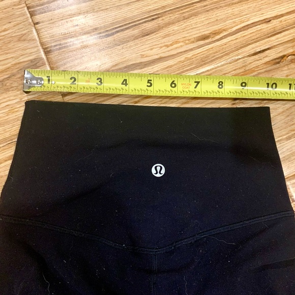 Lululemon leggings 2 - Picture 7 of 9
